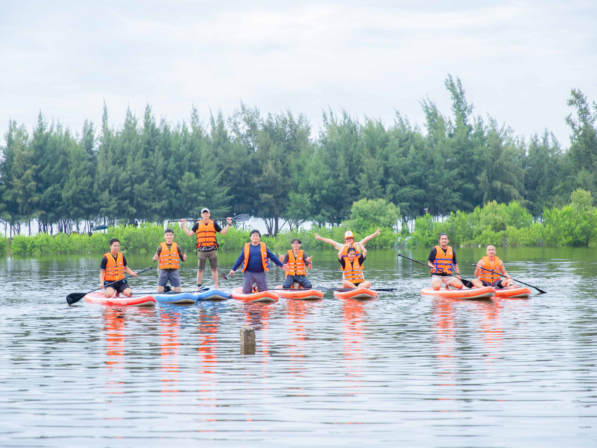 Trải nghiệm chèo SUP tại Hồ Tràm
